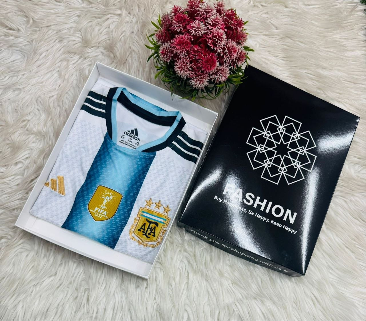 ​Argentina Home Premium Box: আর্জেন্টিনা হোম প্রিমিয়াম বক্স (আর্জেন্টিনার হোম জার্সি, প্রিমিয়াম বক্সসহ)
