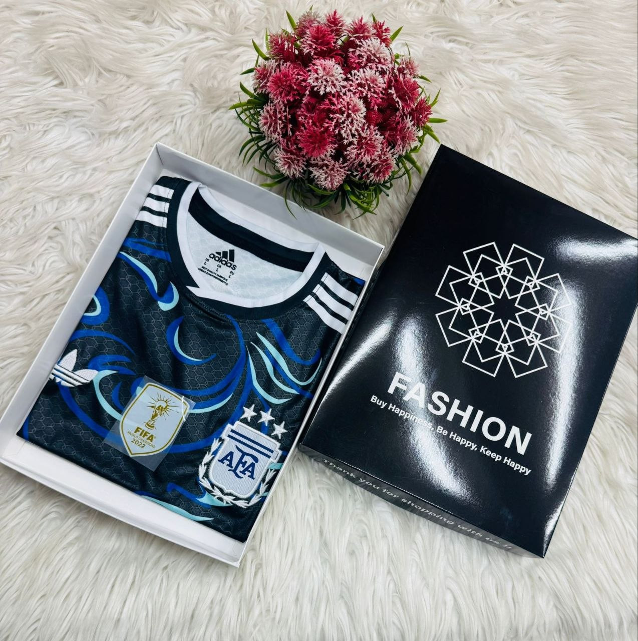 Argentina Away Premium Box: আর্জেন্টিনা অ্যাওয়ে প্রিমিয়াম বক্স (আর্জেন্টিনার বিকল্প বা অ্যাওয়ে জার্সি, প্রিমিয়াম বক্সসহ)