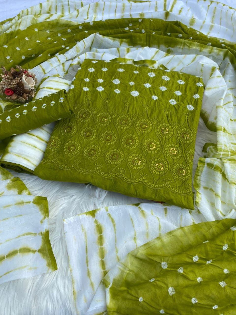 Premium Vegetable Chicken Kari Work Tie-Dye Boutique Three-Piece-প্রিমিয়াম ভেজিটেবল চিকেন কারি কাজ করা টাই-ডাই বুটিকস থ্রি-পিস